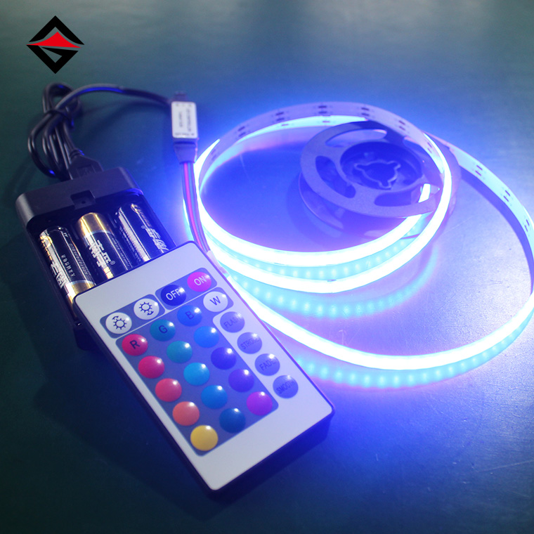 5 V RGB COB LED -nauha USB 24-avaimen kaukosäädin ja akku laatikko